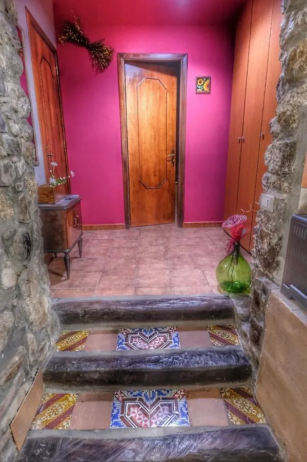 Casa Vacanze Fondaco Di Scillato Scillato (Sicily)
