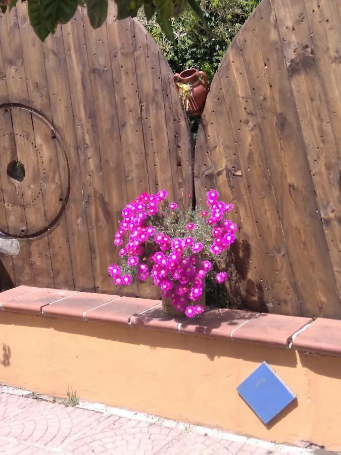 Casa Vacanze Fondaco Di Scillato Holiday home Scillato (Sicily)